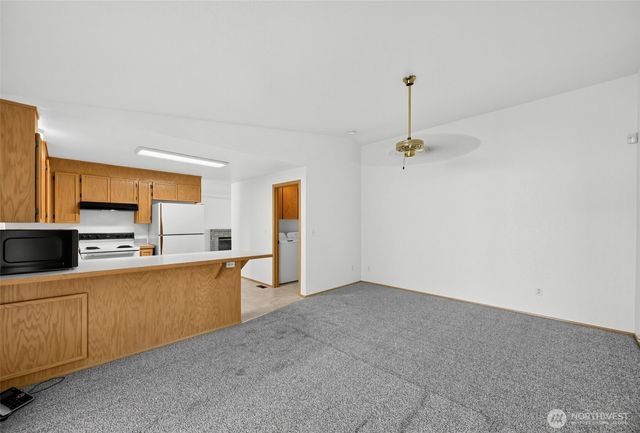 7603 46th Avenue E, Tacoma, WA 98443