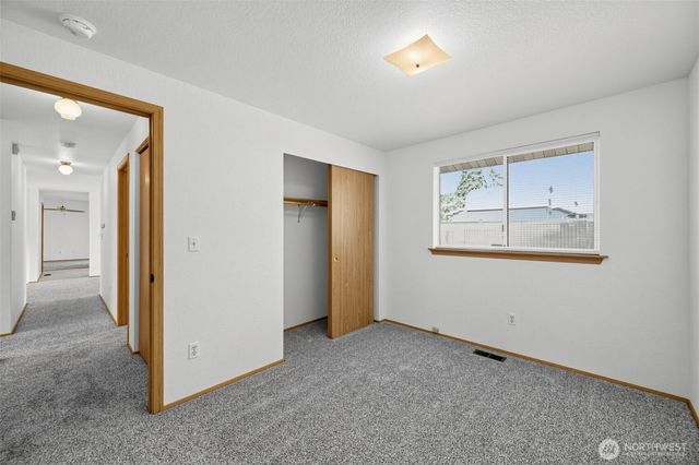 7603 46th Avenue E, Tacoma, WA 98443