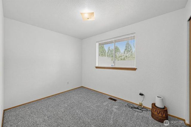 7603 46th Avenue E, Tacoma, WA 98443