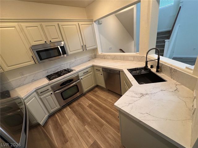 1510 Plaza Centre Drive 105, Las Vegas, NV 89135