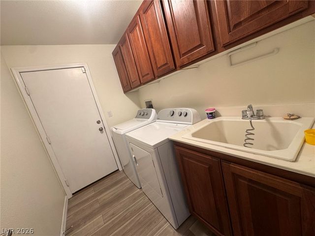 1510 Plaza Centre Drive 105, Las Vegas, NV 89135