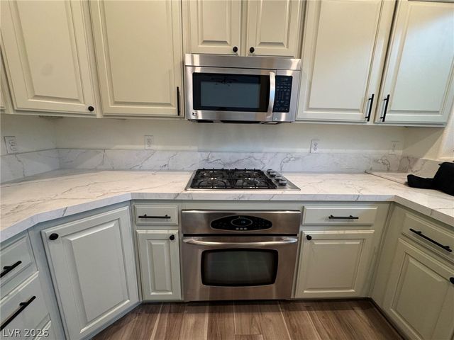 1510 Plaza Centre Drive 105, Las Vegas, NV 89135