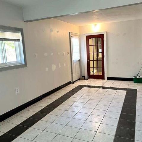 2948 Alexander Street, Rochester Hills, MI 48309