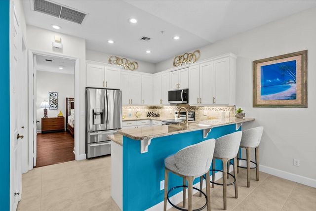 10099 SW Duccio Lane, Port Saint Lucie, FL 34986