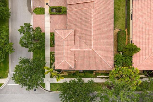 10099 SW Duccio Lane, Port Saint Lucie, FL 34986