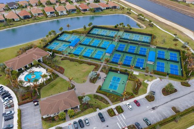 10099 SW Duccio Lane, Port Saint Lucie, FL 34986