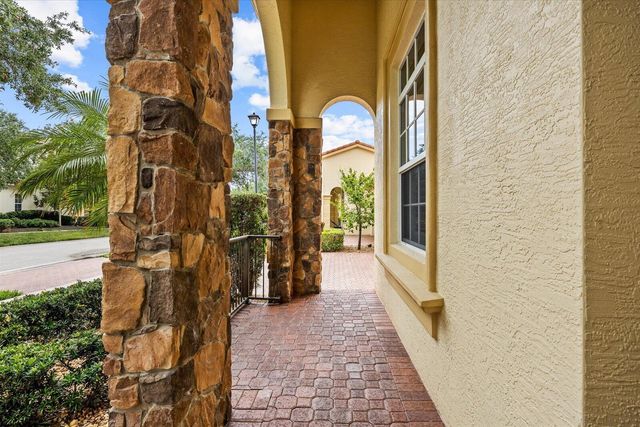 10099 SW Duccio Lane, Port Saint Lucie, FL 34986