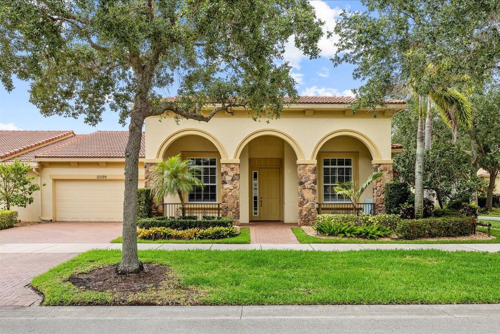 10099 SW Duccio Lane, Port Saint Lucie, FL 34986