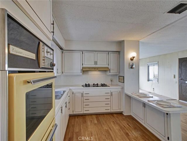 2550 Pacific Coast 117, Torrance, CA 90505