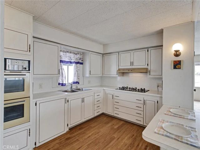 2550 Pacific Coast 117, Torrance, CA 90505