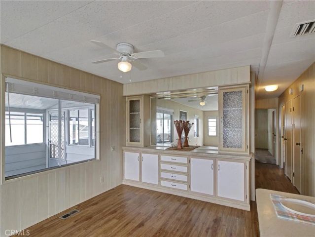 2550 Pacific Coast 117, Torrance, CA 90505