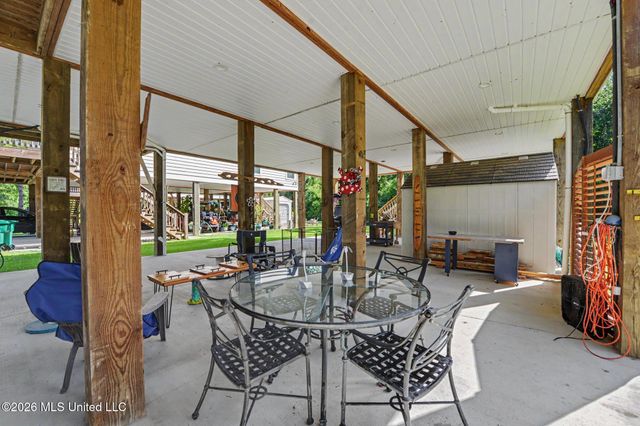 5114 Oak Street, Bay Saint Louis, MS 39520