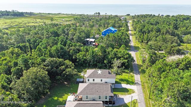 5114 Oak Street, Bay Saint Louis, MS 39520