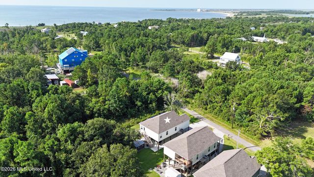 5114 Oak Street, Bay Saint Louis, MS 39520