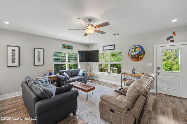 5114 Oak Street, Bay Saint Louis, MS 39520