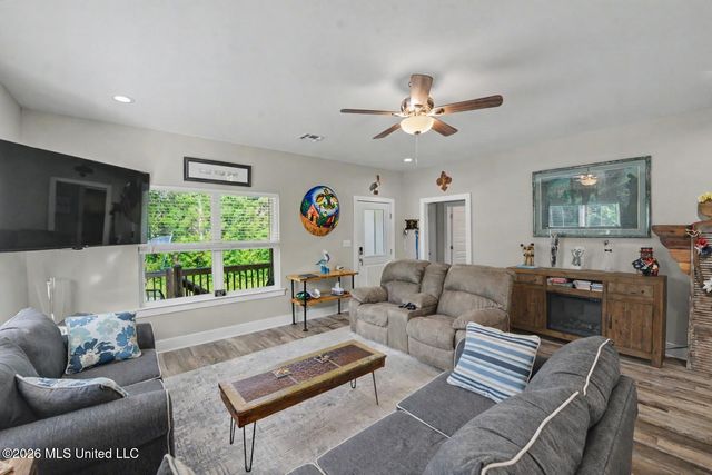 5114 Oak Street, Bay Saint Louis, MS 39520