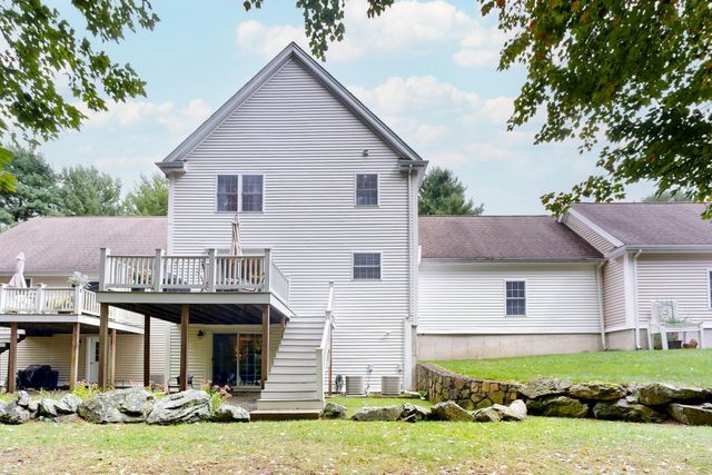 23 Turtlebrook Way, Medfield, MA 02052
