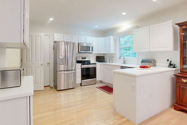 23 Turtlebrook Way, Medfield, MA 02052