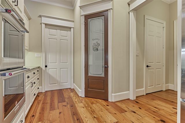 102 Winthrop Harbor S, Montgomery, TX 77356