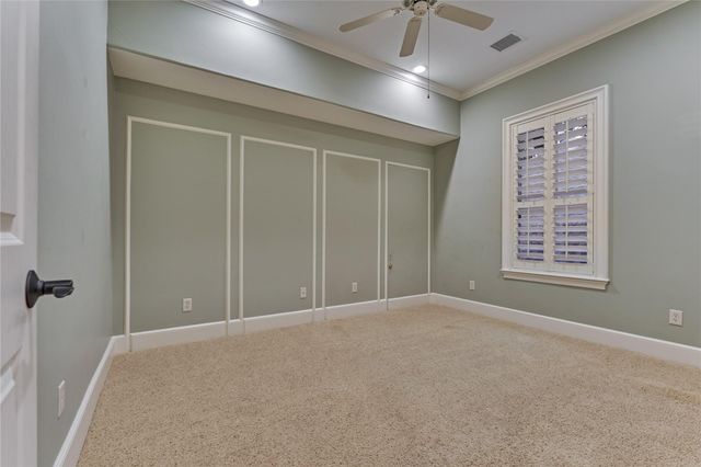 102 Winthrop Harbor S, Montgomery, TX 77356