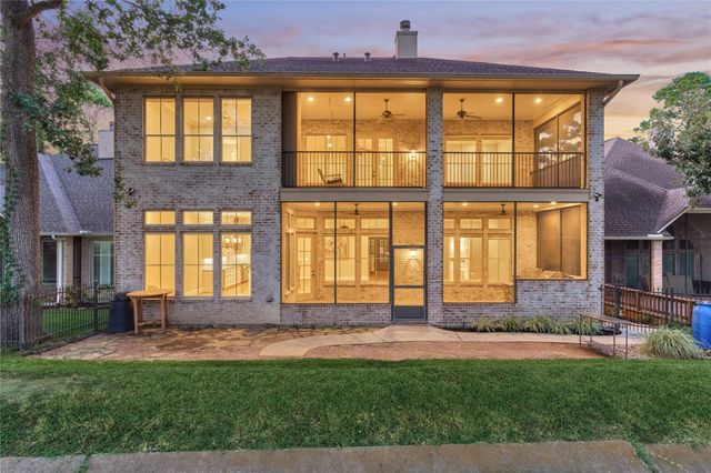 102 Winthrop Harbor S, Montgomery, TX 77356