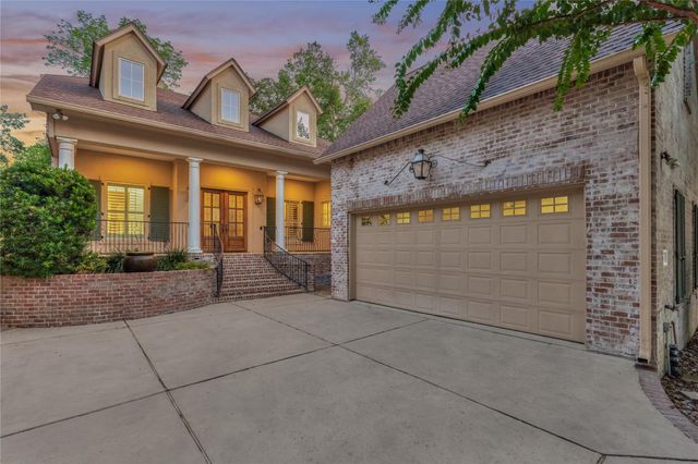 102 Winthrop Harbor S, Montgomery, TX 77356