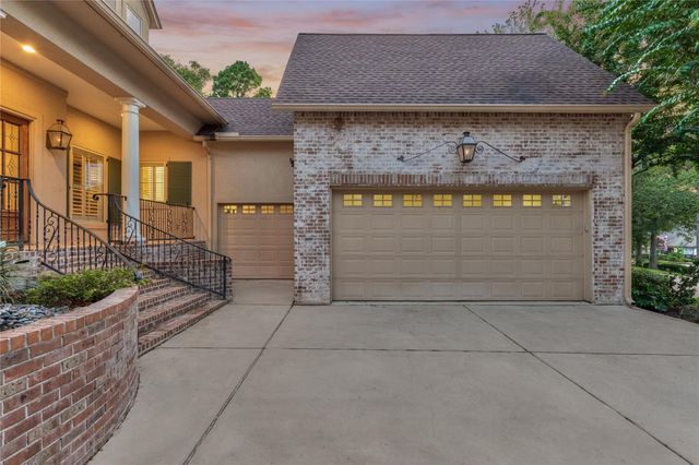 102 Winthrop Harbor S, Montgomery, TX 77356