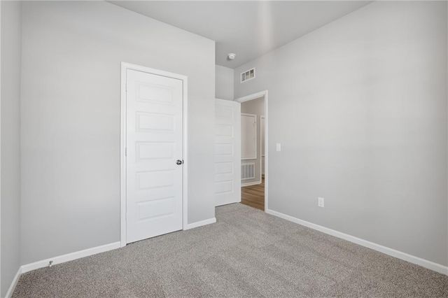 19427 Lincoln Street, Spring Hill, KS 66083