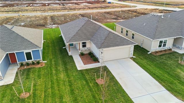 19427 Lincoln Street, Spring Hill, KS 66083