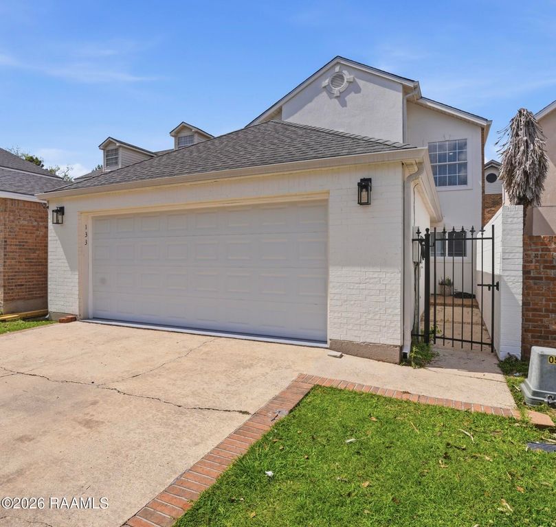 133 Ambiance Circle, Lafayette, LA 70508