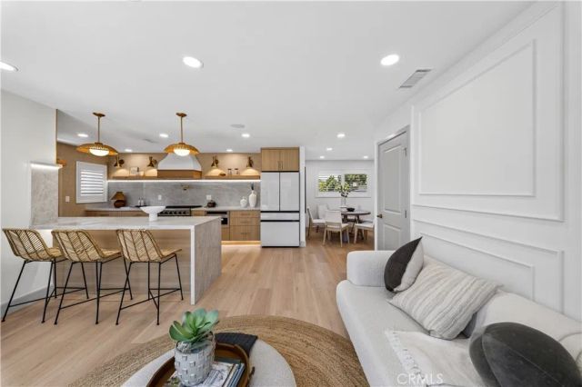 6272 Chinook, Westminster, CA 92683