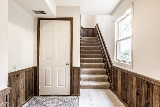 1185 Starkey Road, Zionsville, IN 46077