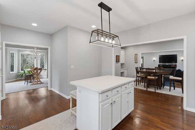 8 Clearview Rd, Springfield Twp., NJ 07081