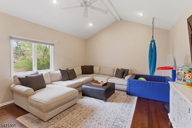 8 Clearview Rd, Springfield Twp., NJ 07081