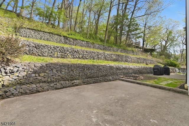 8 Clearview Rd, Springfield Twp., NJ 07081