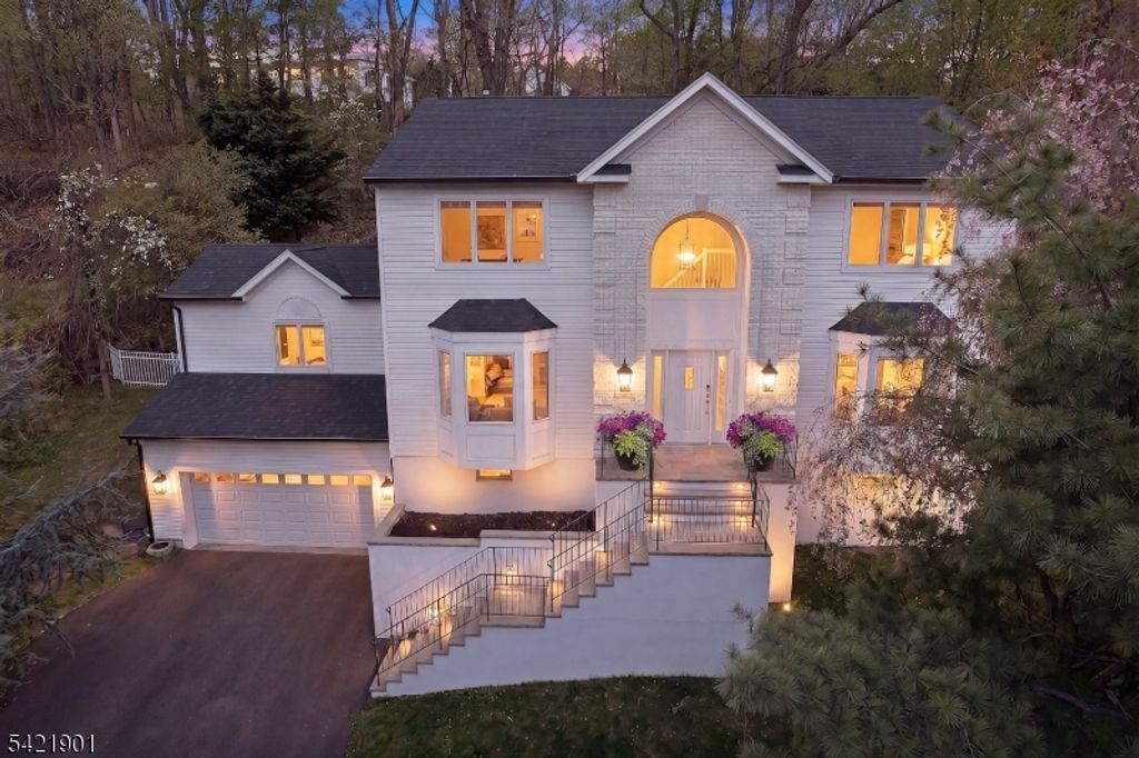 8 Clearview Rd, Springfield Twp., NJ 07081