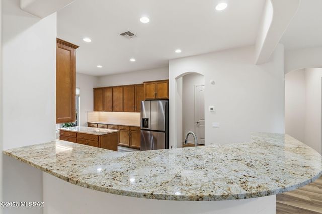 12862 N Geyser Valley Street, Oro Valley, AZ 85755