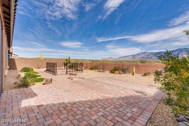12862 N Geyser Valley Street, Oro Valley, AZ 85755