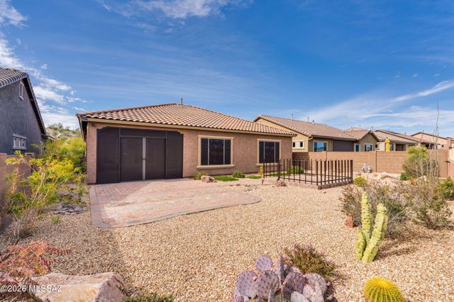 12862 N Geyser Valley Street, Oro Valley, AZ 85755