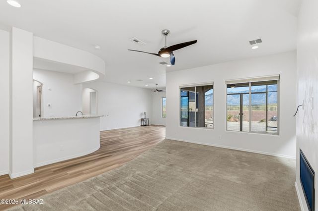 12862 N Geyser Valley Street, Oro Valley, AZ 85755