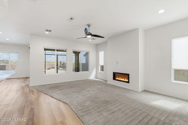 12862 N Geyser Valley Street, Oro Valley, AZ 85755