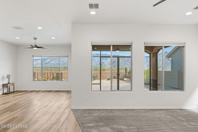 12862 N Geyser Valley Street, Oro Valley, AZ 85755