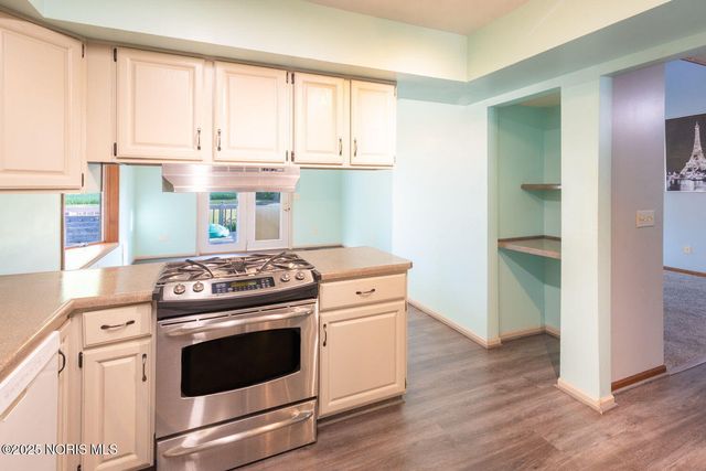 222 Lakeview Drive, Bryan, OH 43506