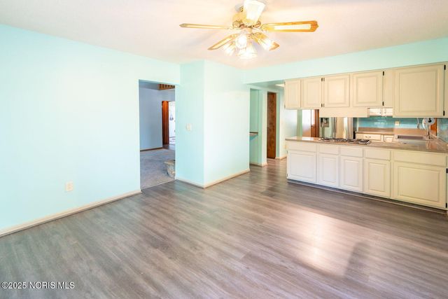 222 Lakeview Drive, Bryan, OH 43506