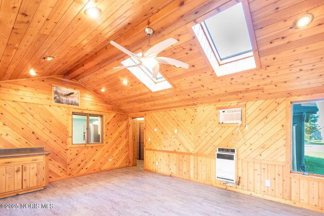 222 Lakeview Drive, Bryan, OH 43506