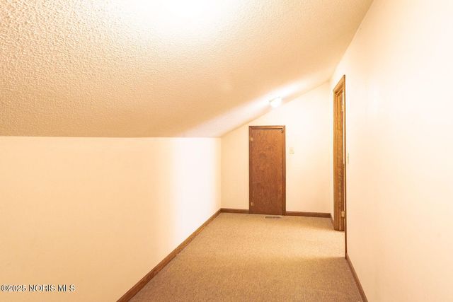 222 Lakeview Drive, Bryan, OH 43506