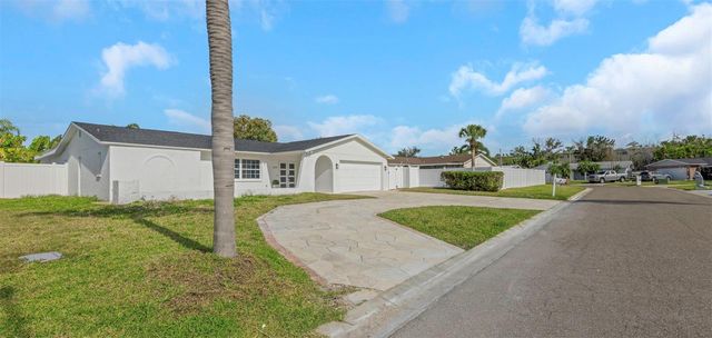 11419 47TH AVENUE N, St Petersburg, FL 33708