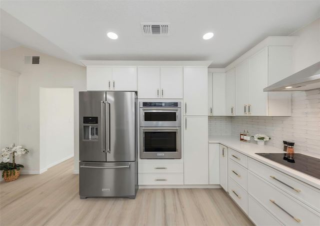 11419 47TH AVENUE N, St Petersburg, FL 33708