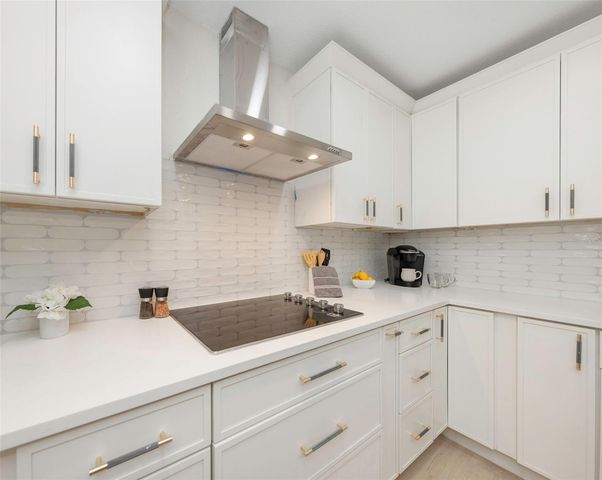 11419 47TH AVENUE N, St Petersburg, FL 33708