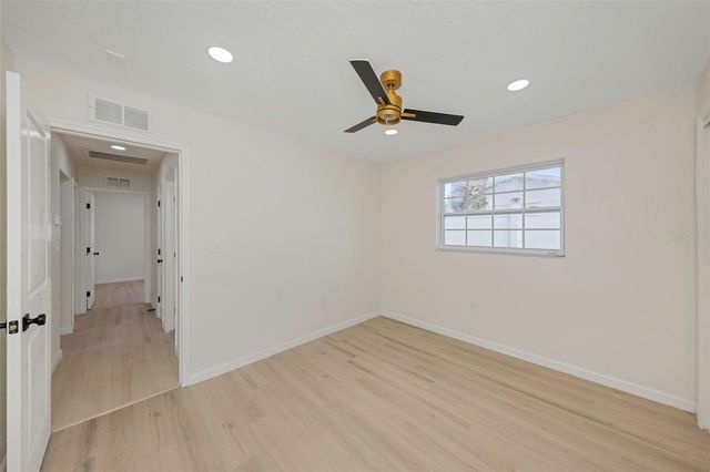 11419 47TH AVENUE N, St Petersburg, FL 33708